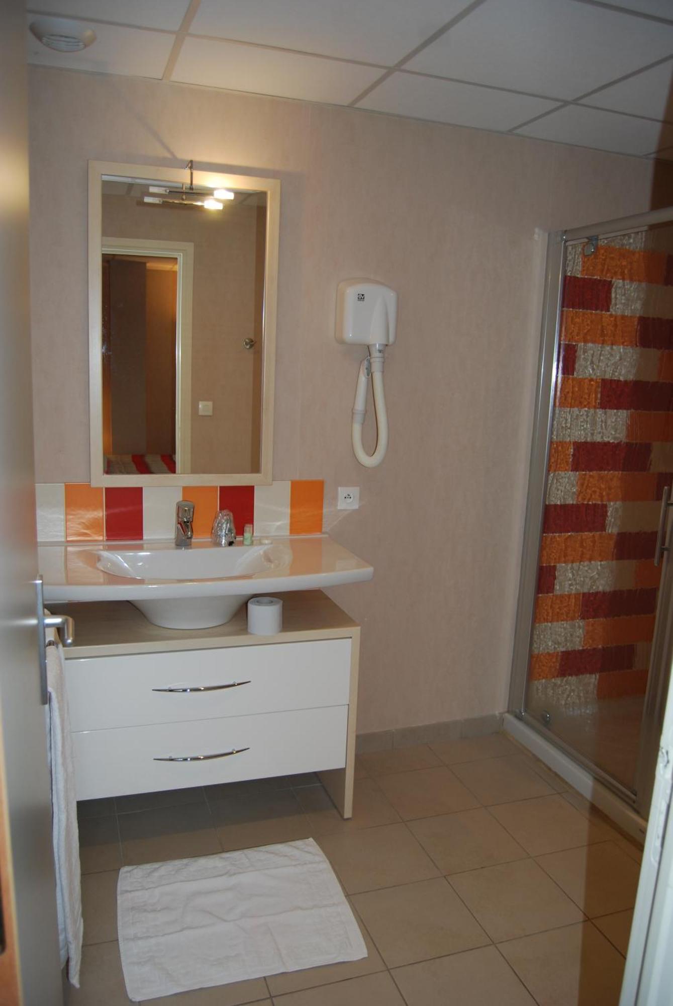 Le Logis De La Lys Hotel Aire-sur-la-Lys Luaran gambar