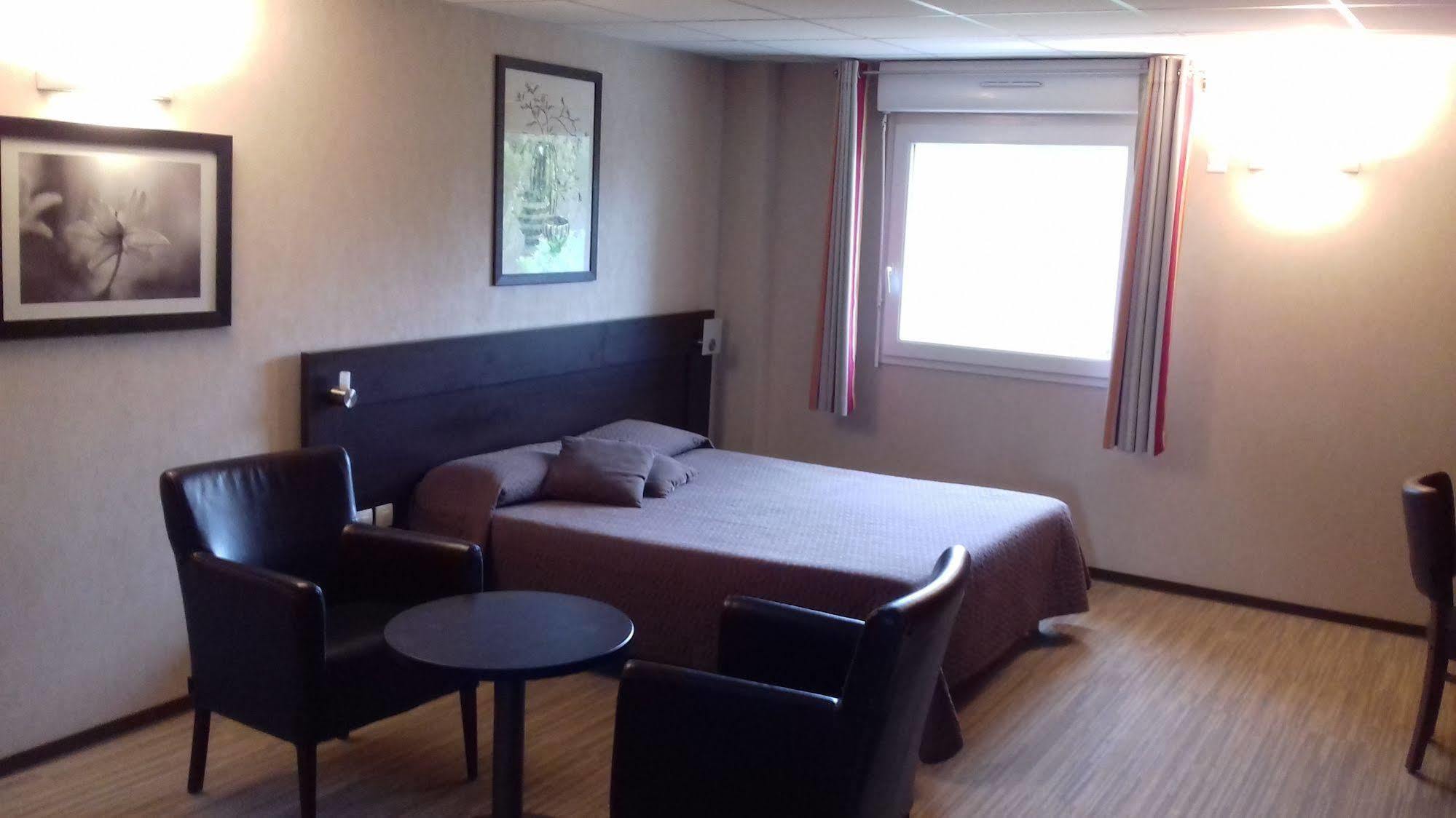 Le Logis De La Lys Hotel Aire-sur-la-Lys Luaran gambar